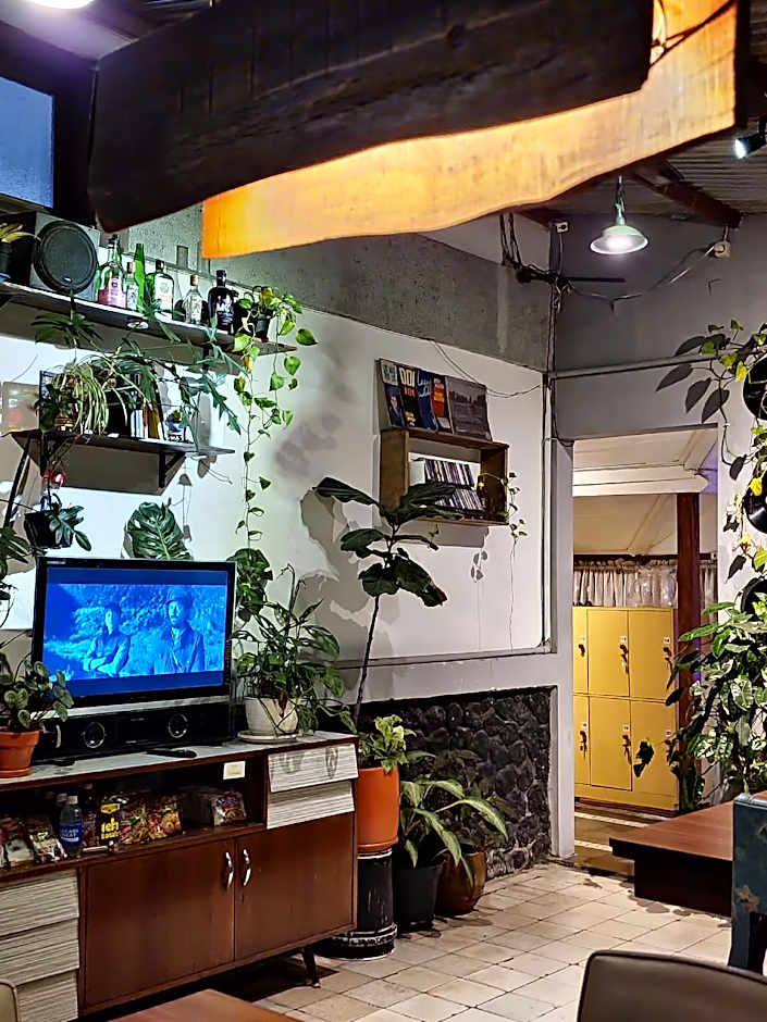 Semeru Hostel Malang