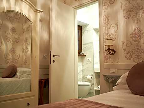 Single Room with Private Bathroom