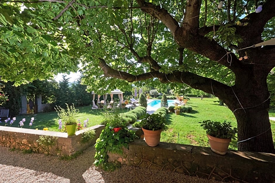 La Grande Maison De Nans