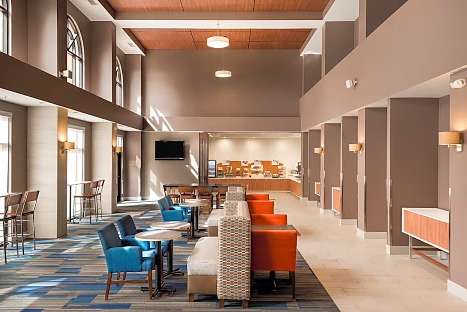 Holiday Inn Express Ontario By IHG