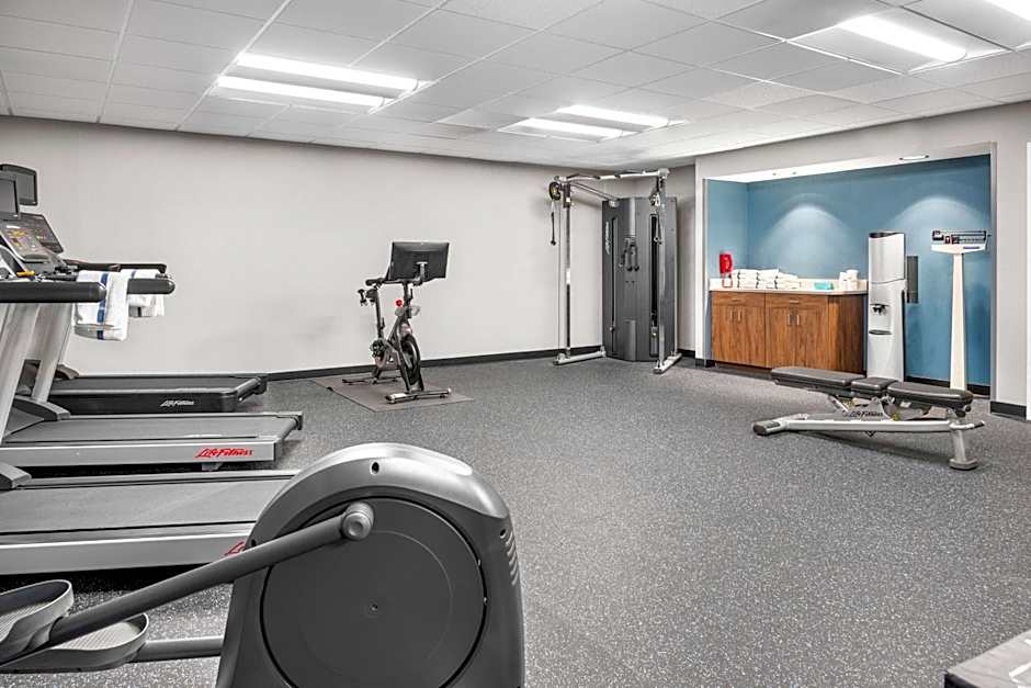 Hampton Inn By Hilton Grand Rapids-North