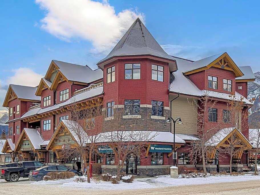 Mountain Vista Escape Downtown