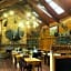 Log Cabin Hotel - Safari Lodge Baguio