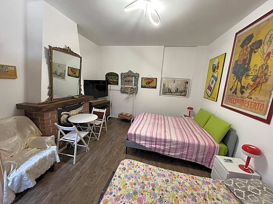 Room Saronno + B&B