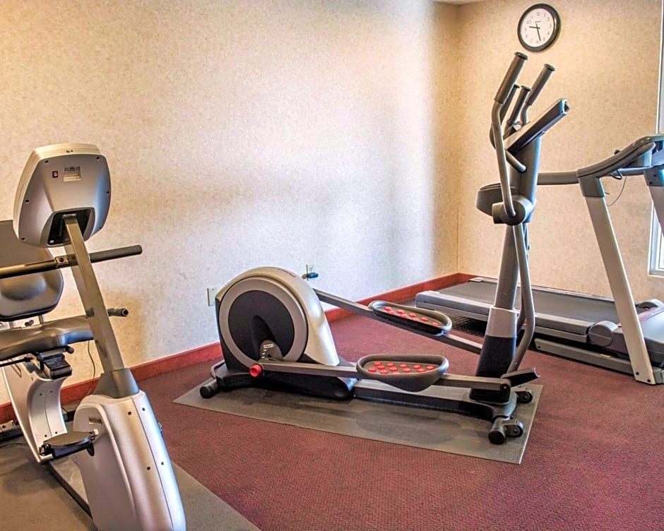 Wingate by Wyndham Dublin Near Claytor Lake State Park