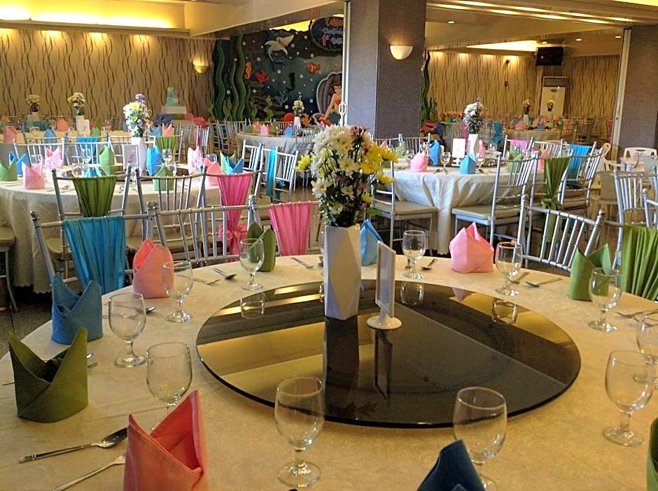 Star Plaza Hotel