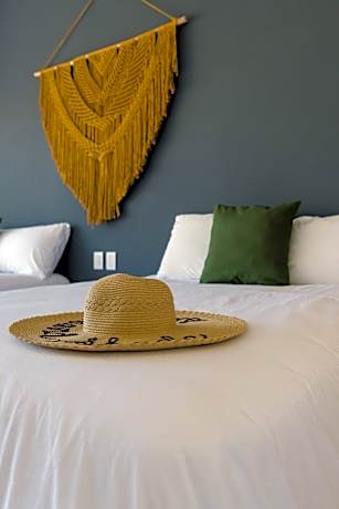 Sanyama Holbox