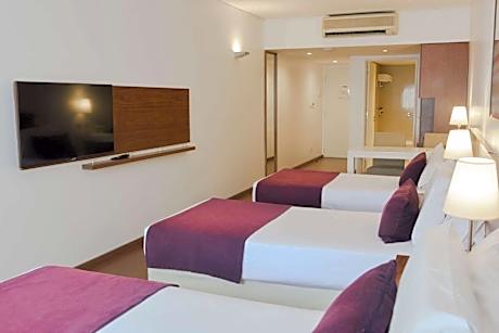 Classic Triple Room - Non-Smoking