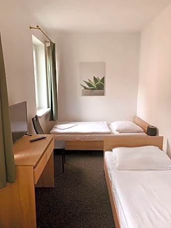 Pokoje Goscinne ATENA