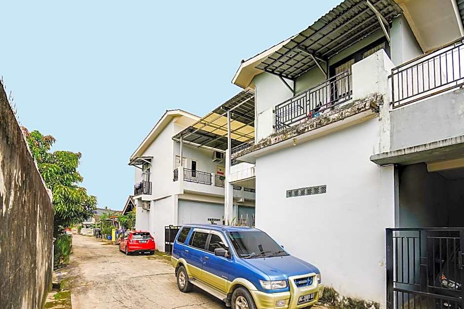 OYO Life 92046 Garuda Residence