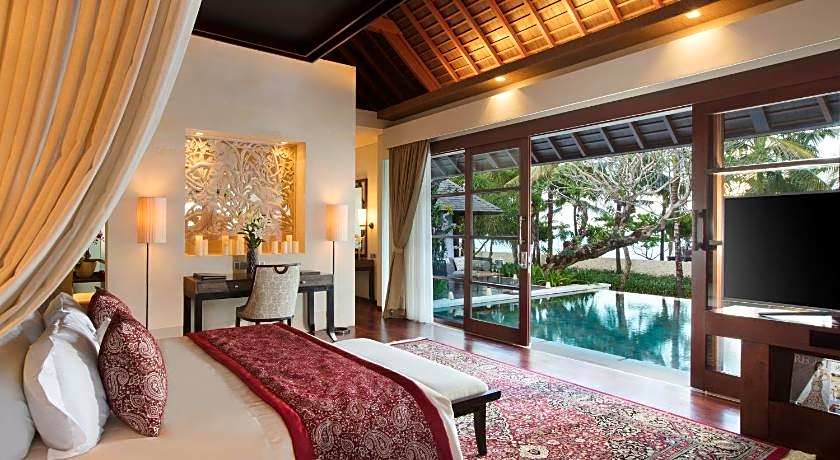 The Royal Santrian Luxury Beach Villas