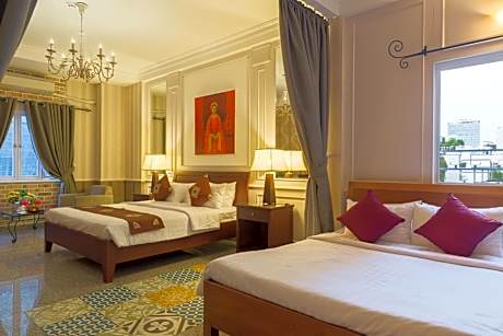 Deluxe Quadruple Room