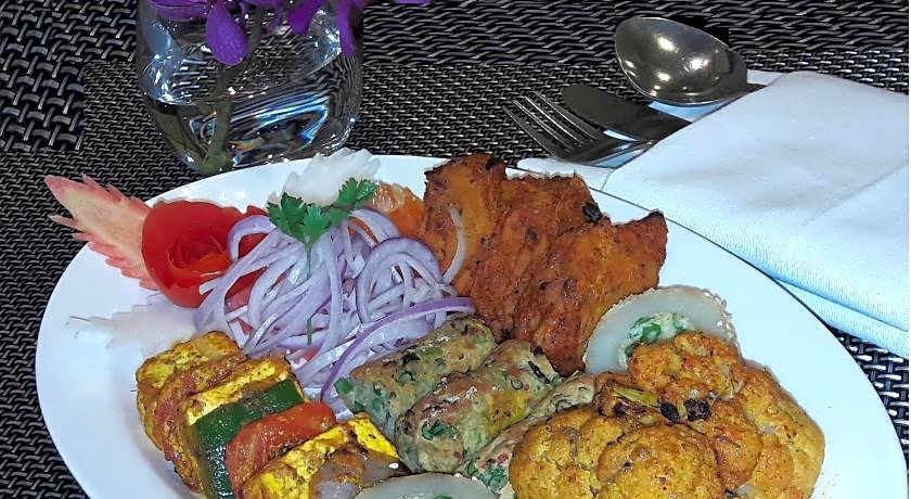 Rockland Hotel C R Park