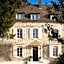 Castel de Très Girard - Hotel & Restaurant - Teritoria
