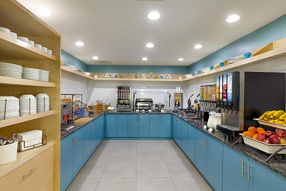 Country Inn & Suites by Radisson, St. Petersburg - Clearwater, FL