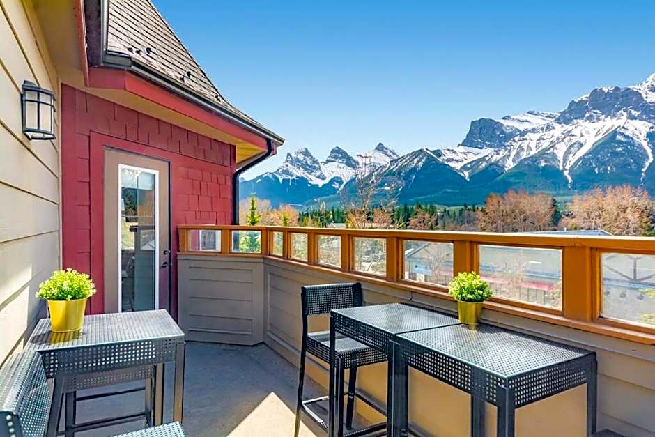 The Grand Escape Downtown Canmore