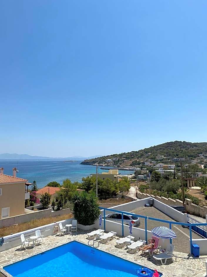 Blue Dolphin Studios and Apartment