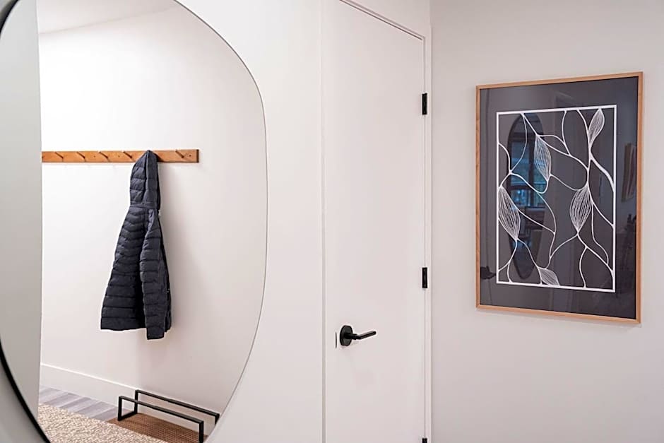 Escape to Revy - Beautifully Designed Condo