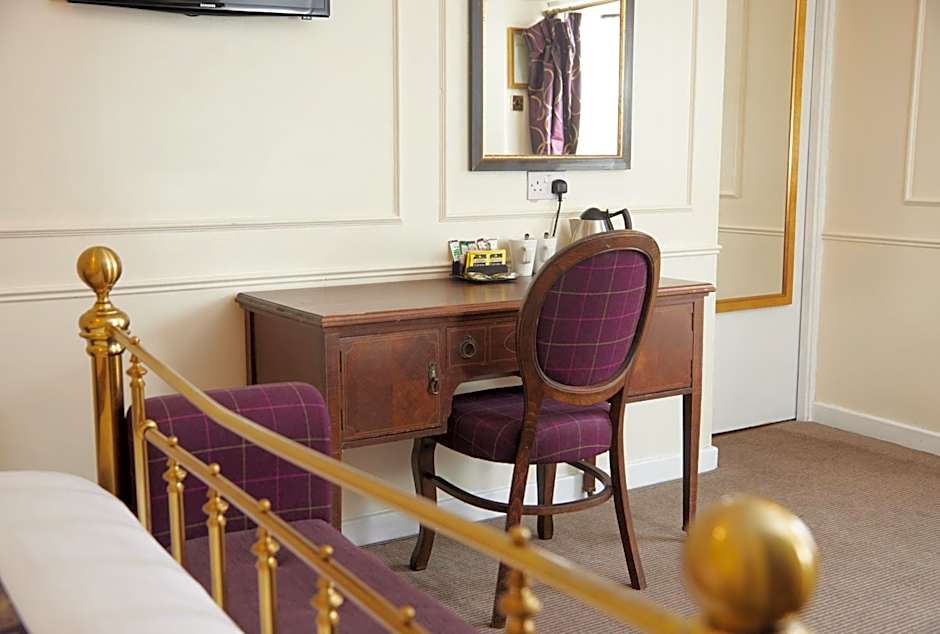 Cock Hotel by Greene King Inns