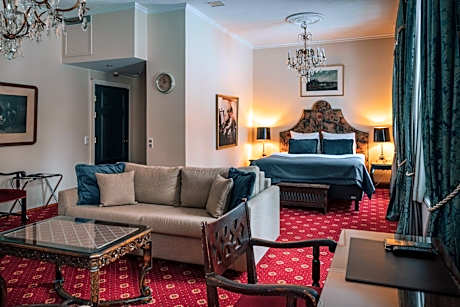 Classic Double Room - Manor Building (Spa access included)