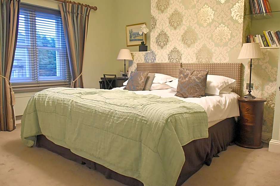 Lorne House Bed & Breakfast