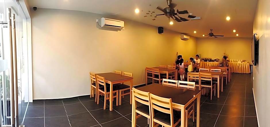 Golden Court Hotel @ Tun Abdul Razak