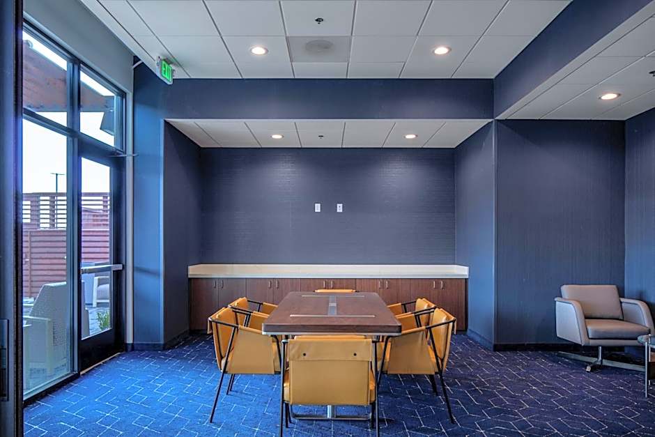 Courtyard by Marriott Conway