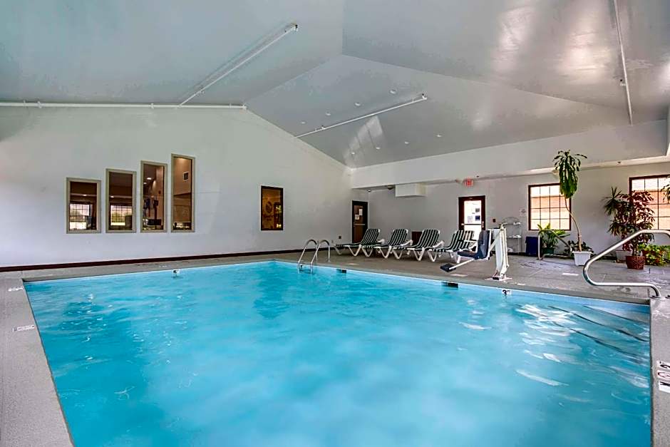 Comfort Inn near Downtown & Blue Ridge PKWY