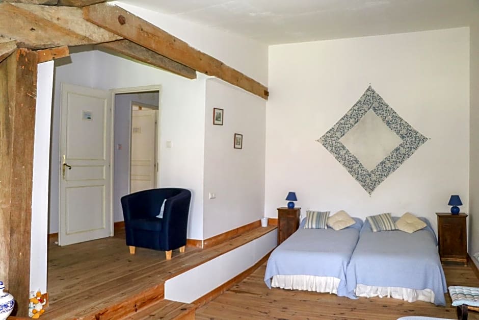 DOMAINE DE MARLAS - CHAMBRES D'HÔTES