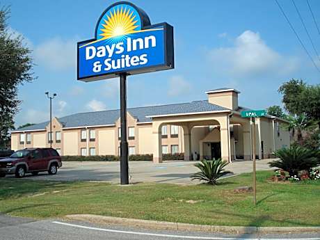 Days Inn & Suites by Wyndham Eunice