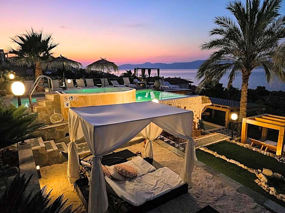 PIOTROWSKI APARTMENTS