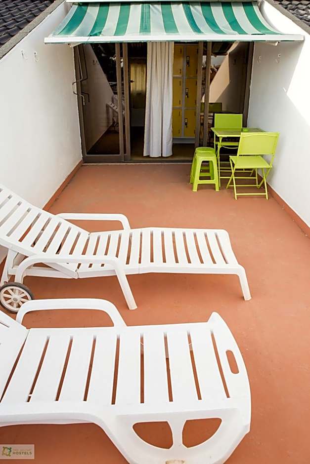 Help Yourself Hostels - Carcavelos Coast