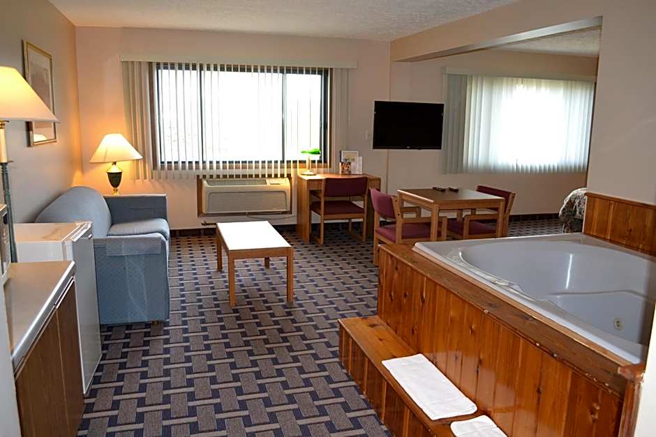 Sky Lodge Inn & Suites - Delavan