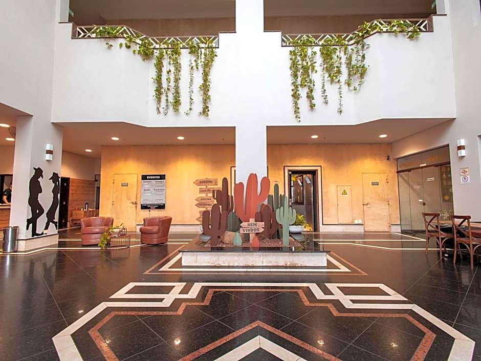 Ibis Styles Presidente Prudente, Portal of the West