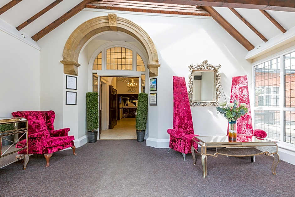 De Rougemont Manor Hotel