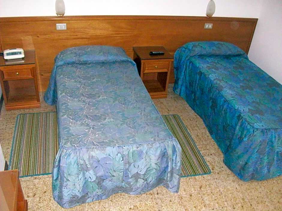 HOTEL SANTOROTTO di FABIO TERROSI