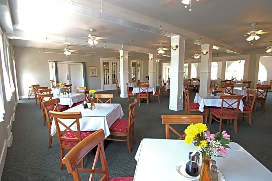 Crystal Bay Historic Hotel