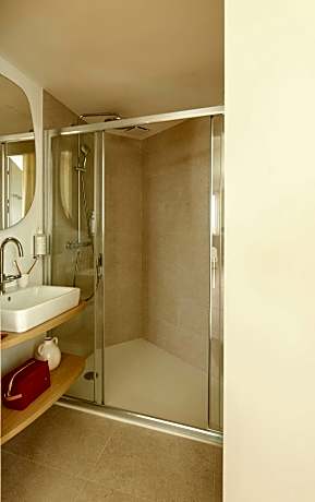 Family Premium Room (1 Queen Bed and 1 Double Sofa Bed)