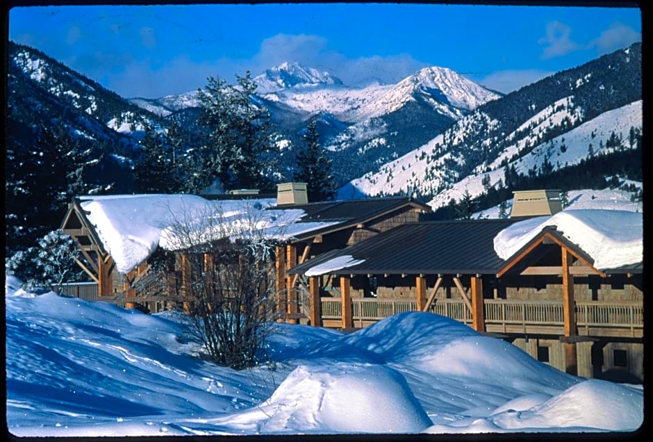 Sun Mountain Lodge