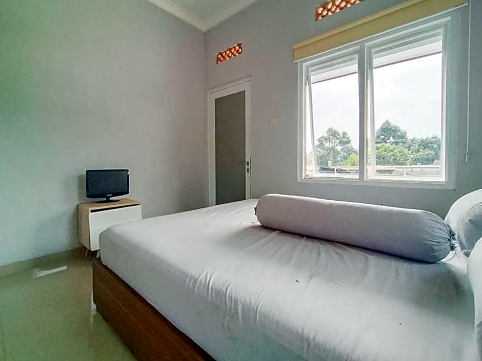 Villa Batu Tua Puncak RedPartner – Bogor, PA