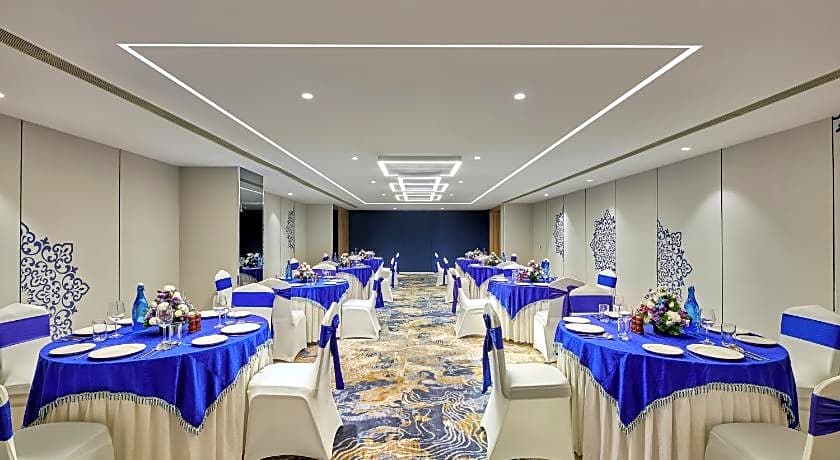 Holiday Inn Express Bengaluru Bommasandra By IHG