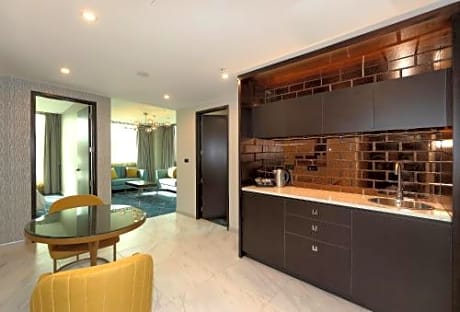 Swiss-SuperSuite Two Bedroom