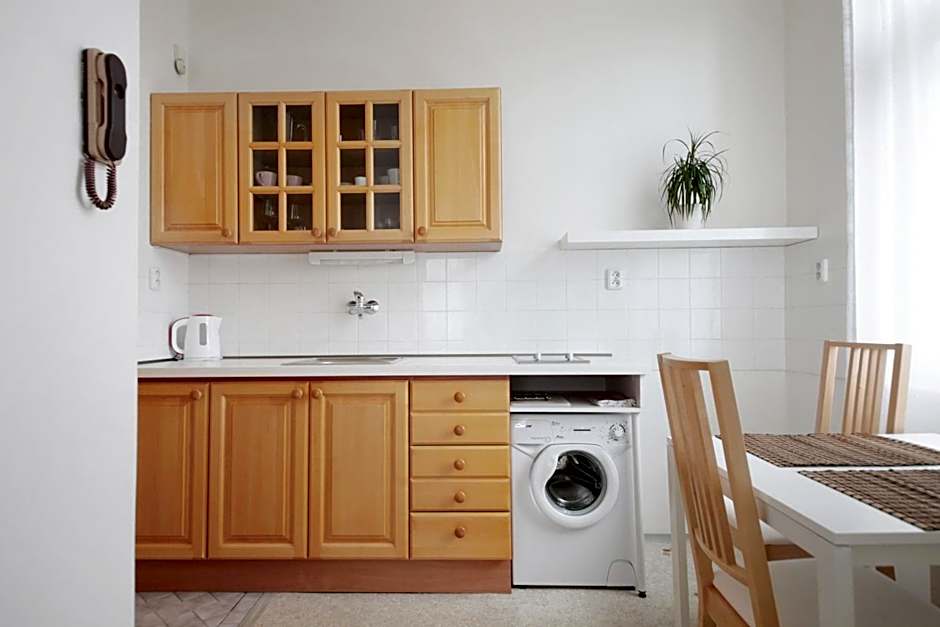 Angel City Aparthotel