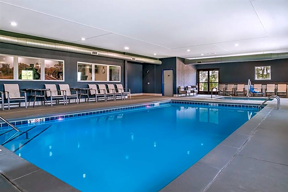 Best Western Plus Wayland Hotel