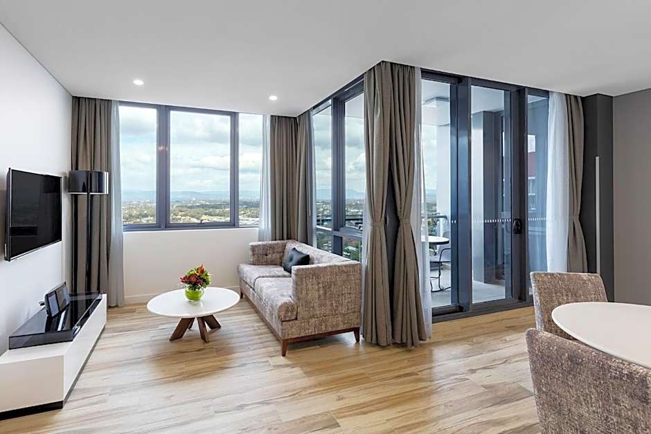 Meriton Suites Southport