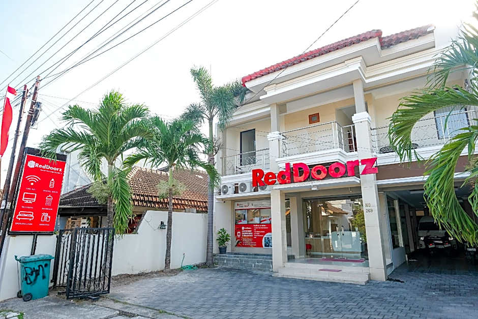 RedDoorz Syariah near Jogja City Mall 2
