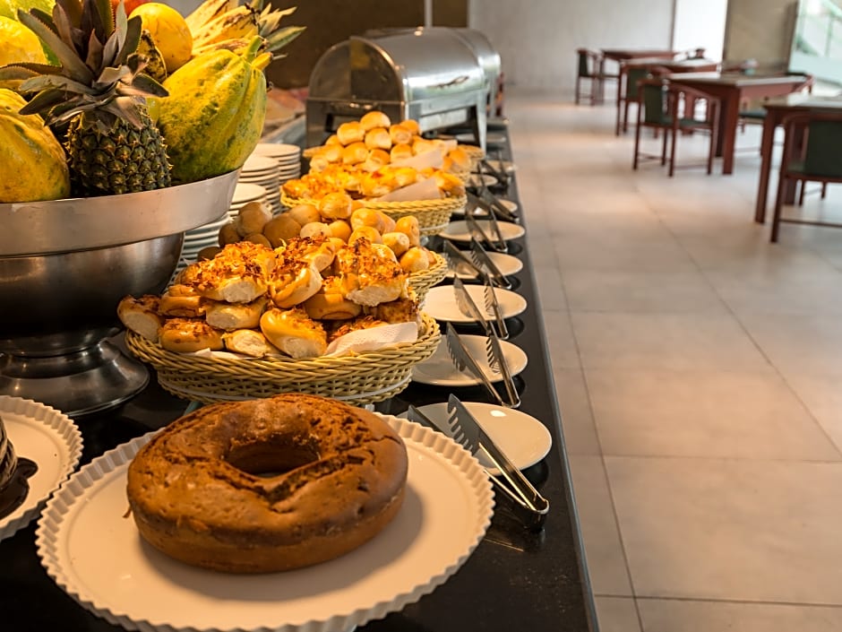 EL Aram Beach e Convention