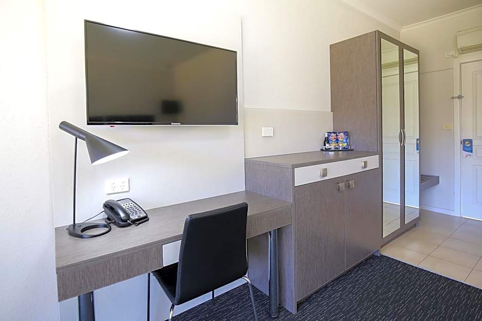 Comfort Inn Deakin Palms