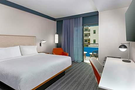 King Room with Roll-In Shower and Sofa Bed - Mobility Access/Hearing Accessible