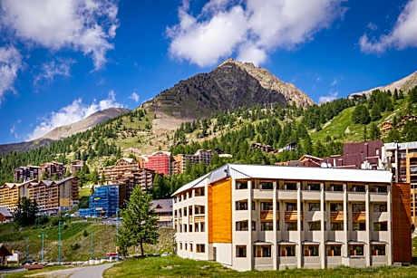 SOWELL RESIDENCES New Chastillon
